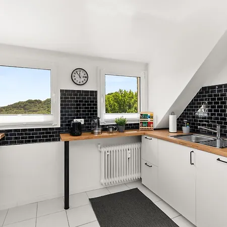 Apartment Mola Apartments-geräumiges In Bis 6 Personen, Xxl Couch, Parkplatz Und Wlan *