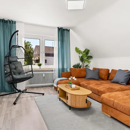 Mola Apartments-geraeumiges In Bis 6 Personen, Xxl Couch, Parkplatz Und Wlan *
