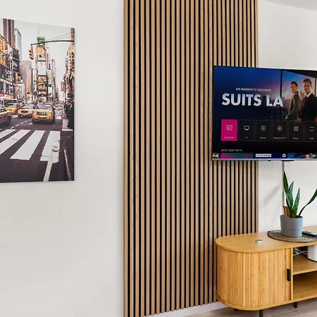 Apartment Mola Apartments-geräumiges In Bis 6 Personen, Xxl Couch, Parkplatz Und Wlan *