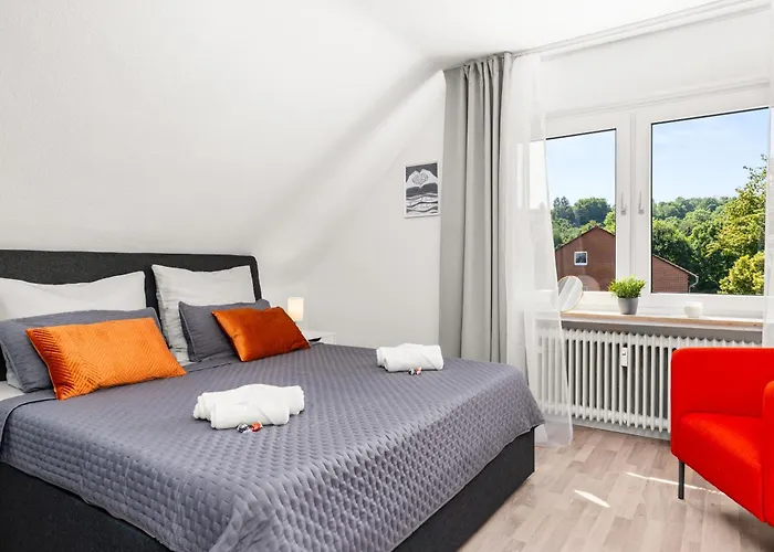 Mola Apartments-geraeumiges In Bis 6 Personen, Xxl Couch, Parkplatz Und Wlan