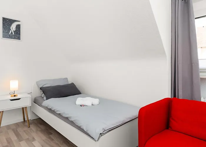 Mola Apartments-geraeumiges In Bis 6 Personen, Xxl Couch, Parkplatz Und Wlan *